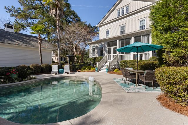 215 Ferryman Lane, Daniel Island, SC 29492