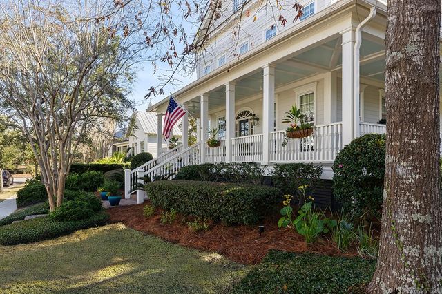 215 Ferryman Lane, Daniel Island, SC 29492