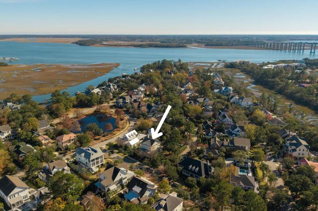 215 Ferryman Lane, Daniel Island, SC 29492