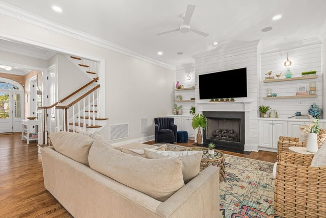 215 Ferryman Lane, Daniel Island, SC 29492