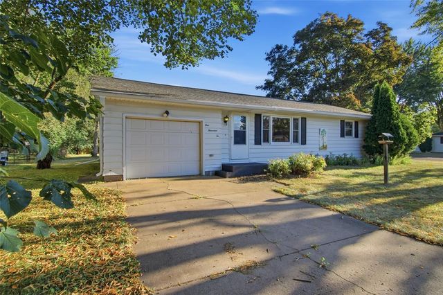 1002 W Spruce Street, Chippewa Falls, WI 54729