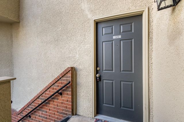 3100 Cole Avenue 205, Dallas, TX 75204