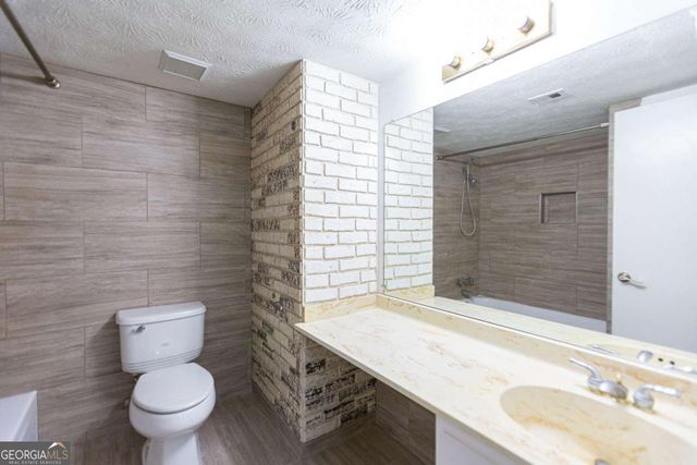 2446 Lehaven Drive, Tucker, GA 30084