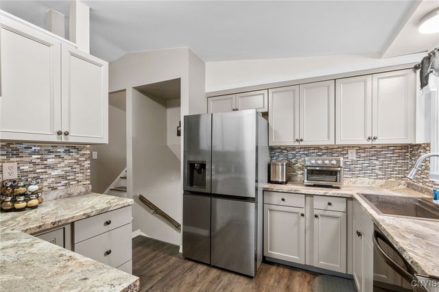 5976 Darby Road, Cicero, NY 13039