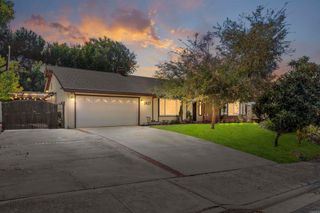 1427 Kingston Drive, Escondido, CA 92027