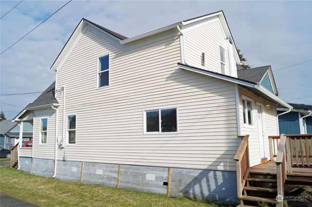 1102 Soule Avenue, Hoquiam, WA 98550
