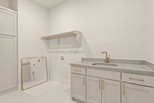 305 Chapel View Court, Heath, TX 75032