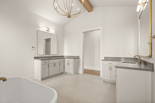 305 Chapel View Court, Heath, TX 75032