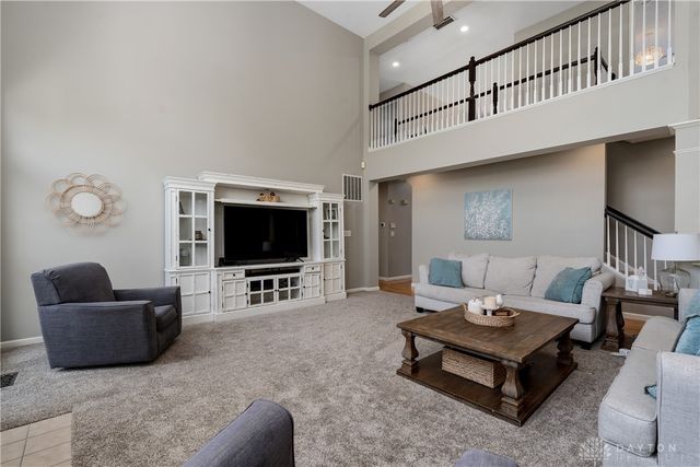 8 Stanton Drive, Springboro, OH 45066