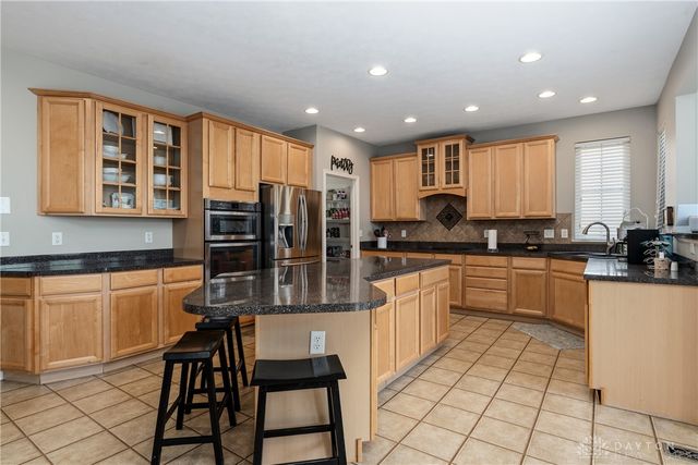 8 Stanton Drive, Springboro, OH 45066
