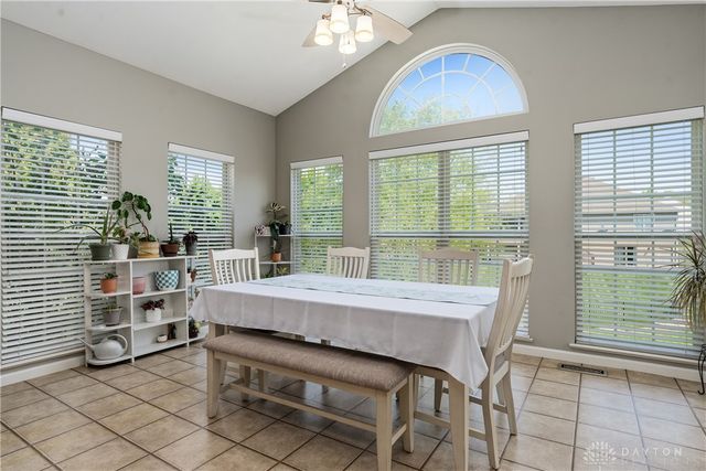 8 Stanton Drive, Springboro, OH 45066