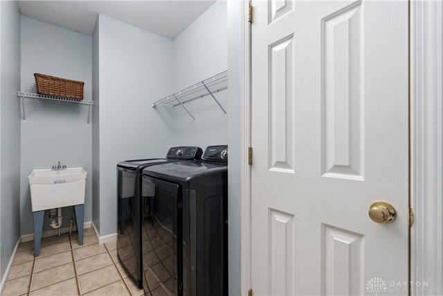 8 Stanton Drive, Springboro, OH 45066