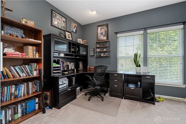 8 Stanton Drive, Springboro, OH 45066