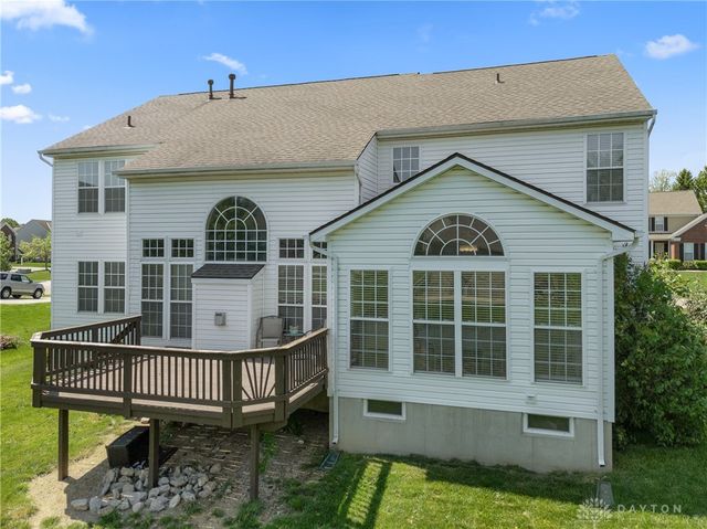 8 Stanton Drive, Springboro, OH 45066