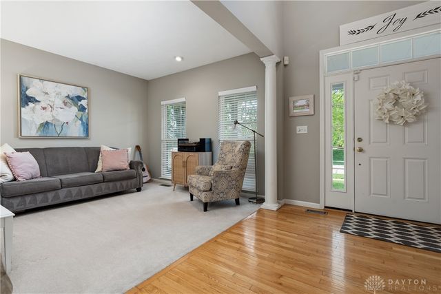 8 Stanton Drive, Springboro, OH 45066