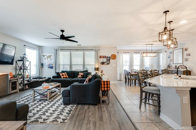 7939 Stalemate Cove, San Antonio, TX 78254