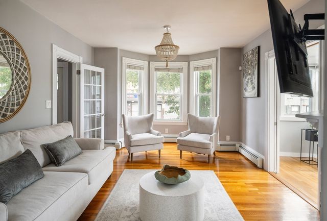 50 Columbia St, Swampscott, MA 01907