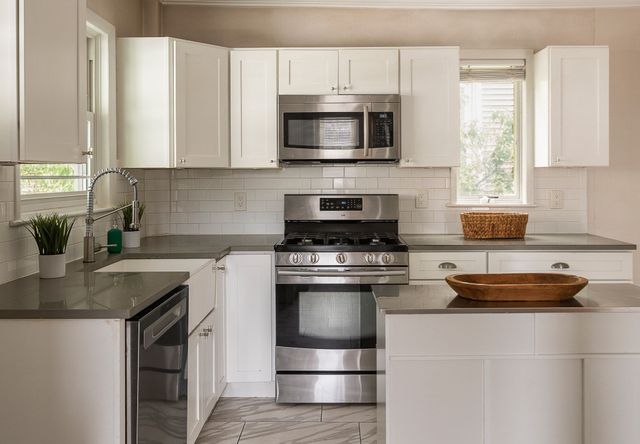 50 Columbia St, Swampscott, MA 01907