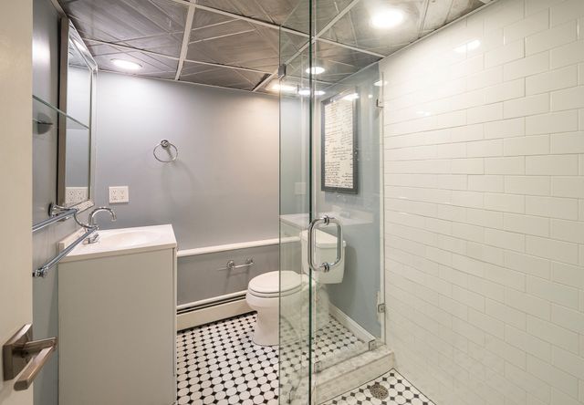 50 Columbia St, Swampscott, MA 01907