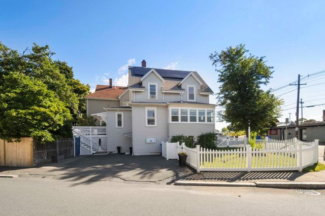 50 Columbia St, Swampscott, MA 01907