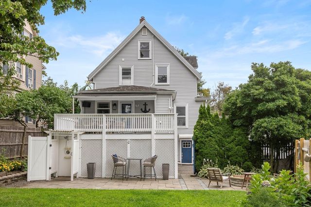 50 Columbia St, Swampscott, MA 01907