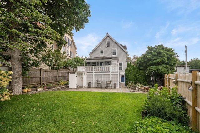 50 Columbia St, Swampscott, MA 01907