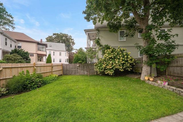 50 Columbia St, Swampscott, MA 01907
