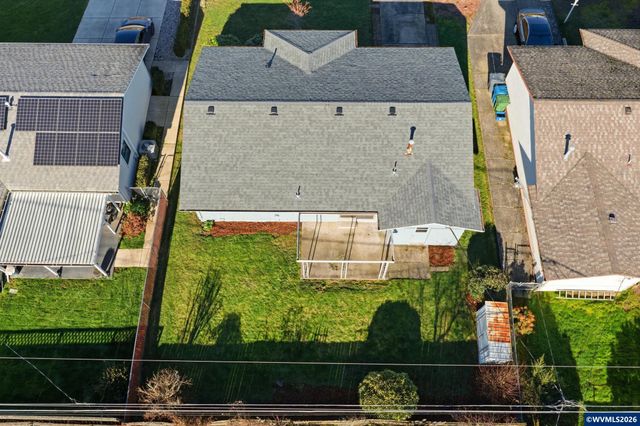 1386 Vanderbeck Ln, Woodburn, OR 97071