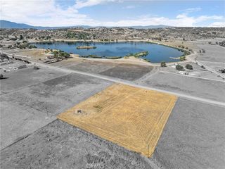 41620 Lakefront Drive, Aguanga, CA 92536