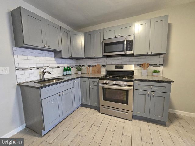 2260 E CAMBRIA ST, Philadelphia, PA 19134