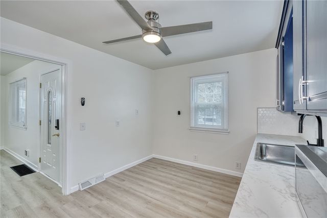 321 Oakwood Road, Greece, NY 14616