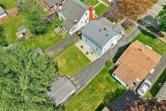 321 Oakwood Road, Greece, NY 14616