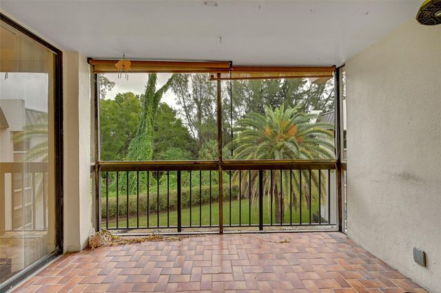 8415 Forest Hills Dr 305, Coral Springs, FL 33065