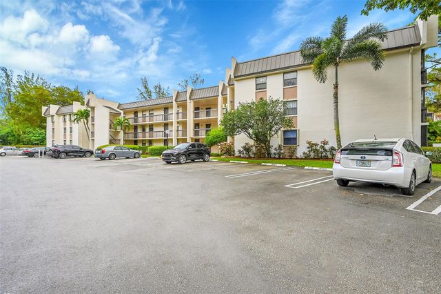 8415 Forest Hills Dr 305, Coral Springs, FL 33065