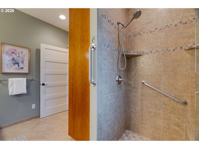 4188 Sw 100TH Ter, Beaverton, OR 97005