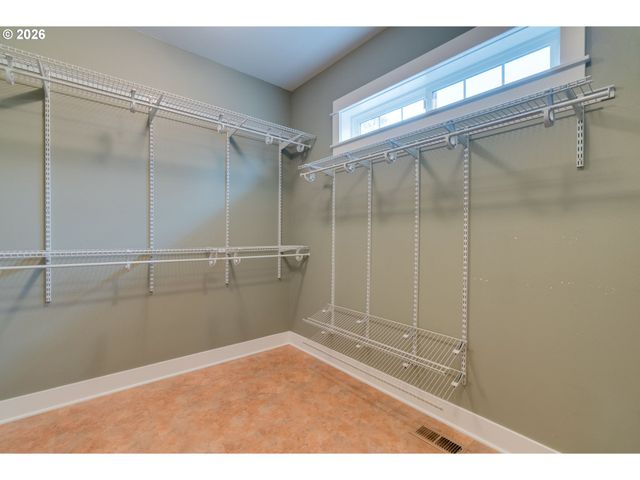 4188 Sw 100TH Ter, Beaverton, OR 97005