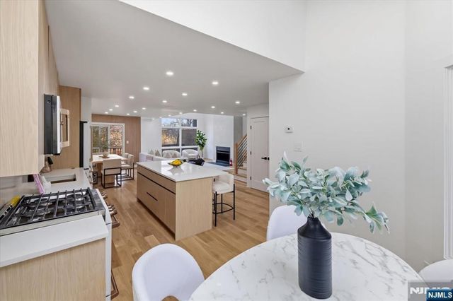 370 French Court, Teaneck, NJ 07666