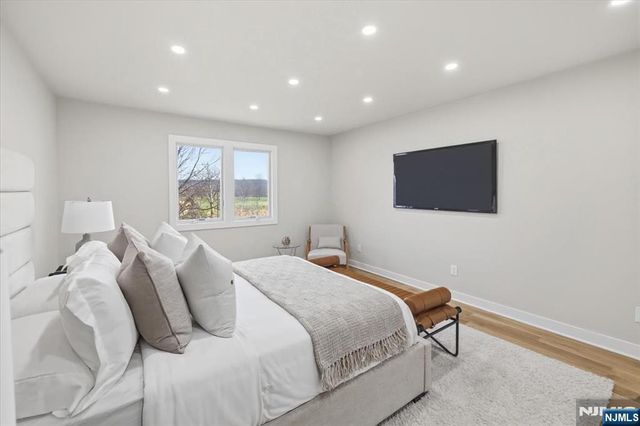 370 French Court, Teaneck, NJ 07666