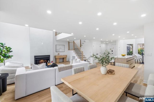 370 French Court, Teaneck, NJ 07666