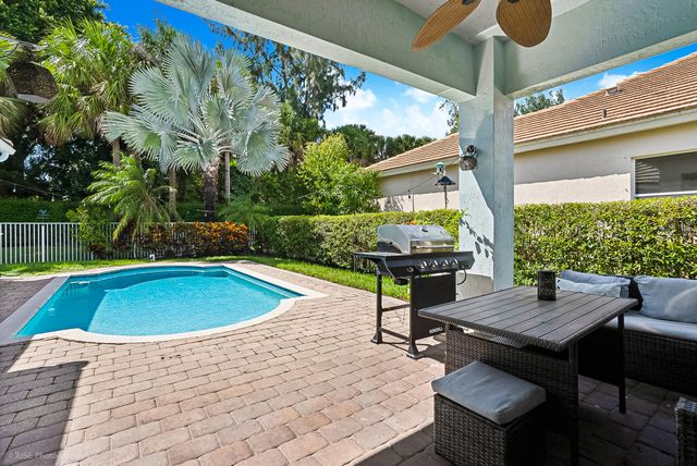 127 PALM BEACH PLANTATION Boulevard, West Palm Beach, FL 33411