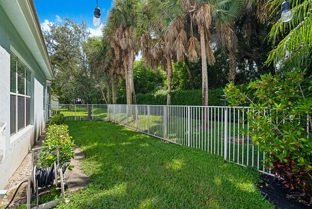 127 PALM BEACH PLANTATION Boulevard, West Palm Beach, FL 33411