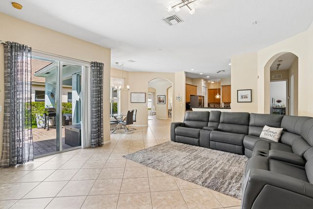 127 PALM BEACH PLANTATION Boulevard, West Palm Beach, FL 33411