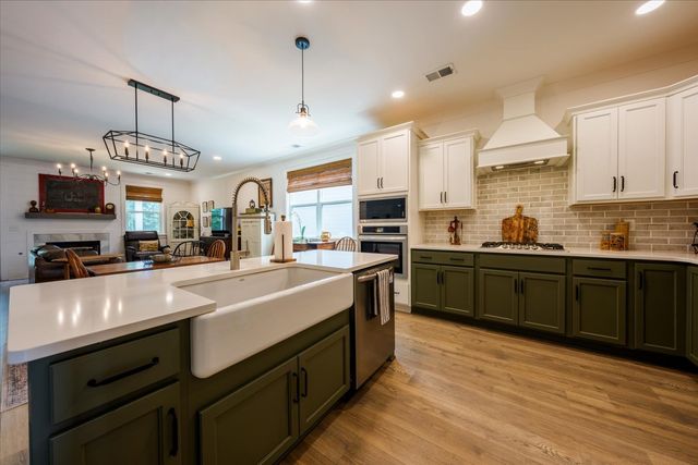 5051 Bridgemore Blvd, Murfreesboro, TN 37129