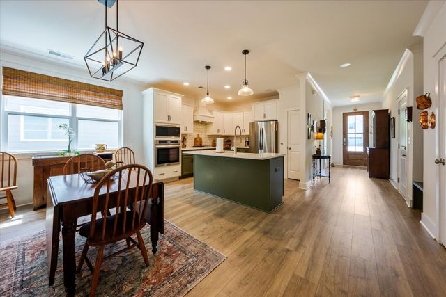 5051 Bridgemore Blvd, Murfreesboro, TN 37129