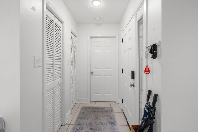 1433 Captains Walk 18d, Fort Pierce, FL 34950