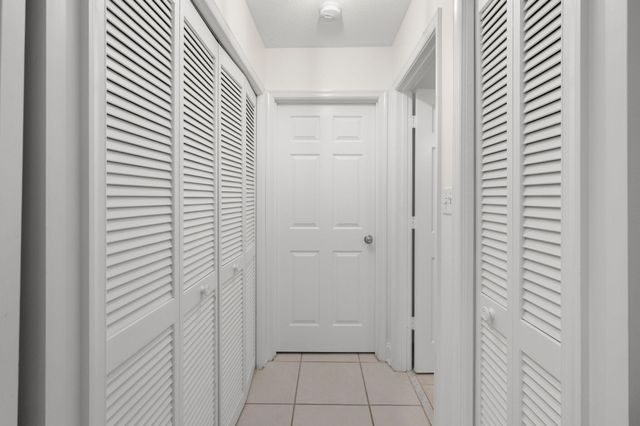 1433 Captains Walk 18d, Fort Pierce, FL 34950