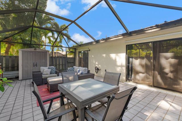 1433 Captains Walk 18d, Fort Pierce, FL 34950