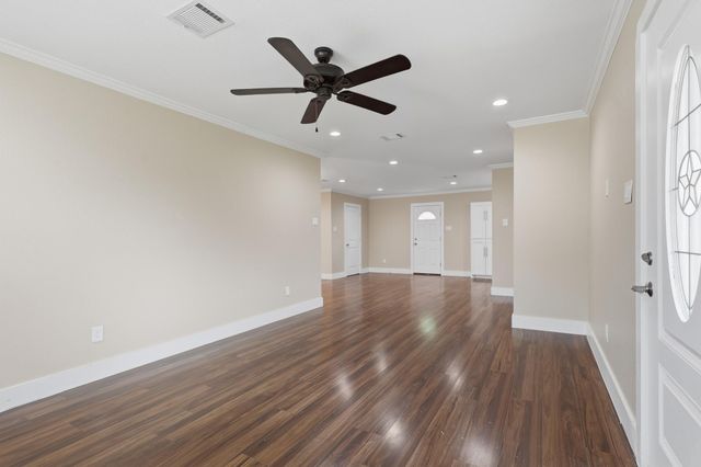 1419 Roper Street, Houston, TX 77034
