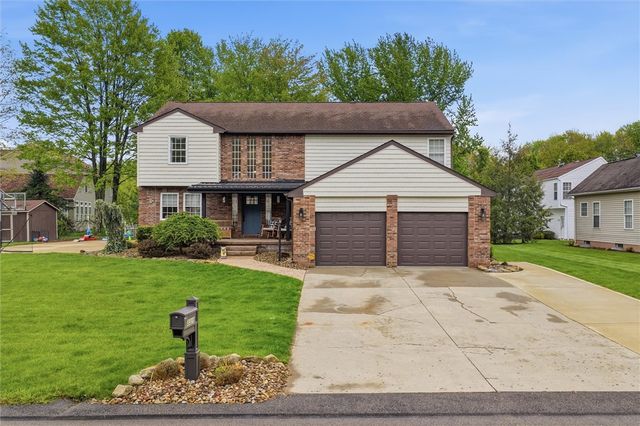 3328 Long Branch Dr, Neshannock Twp, PA 16105