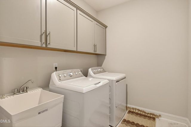 318 Ber Creek Drive, Fuquay Varina, NC 27526